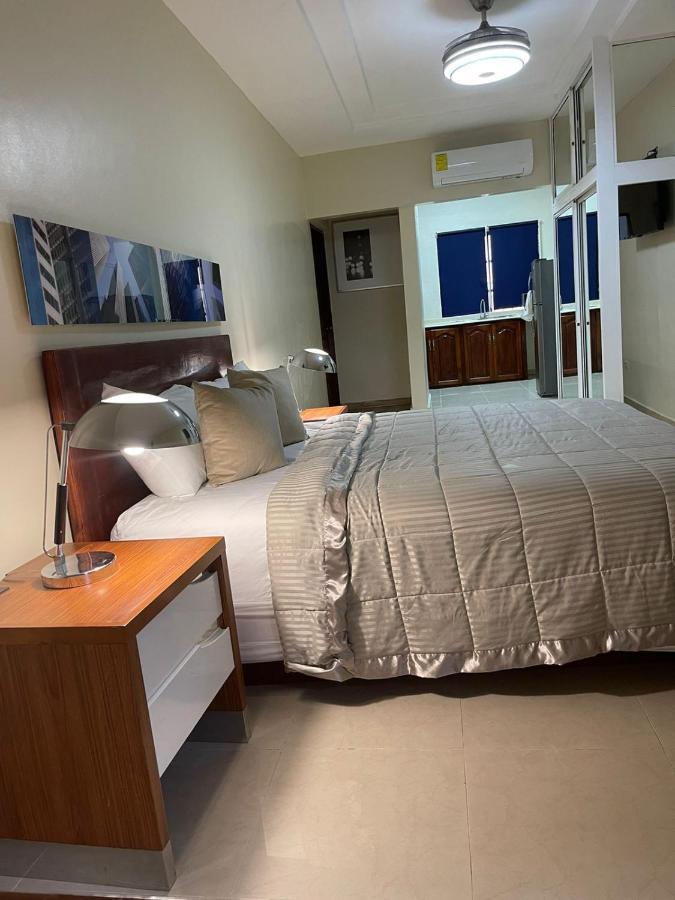 Hotel Libertad At Historic Main Street 산토도밍고 외부 사진