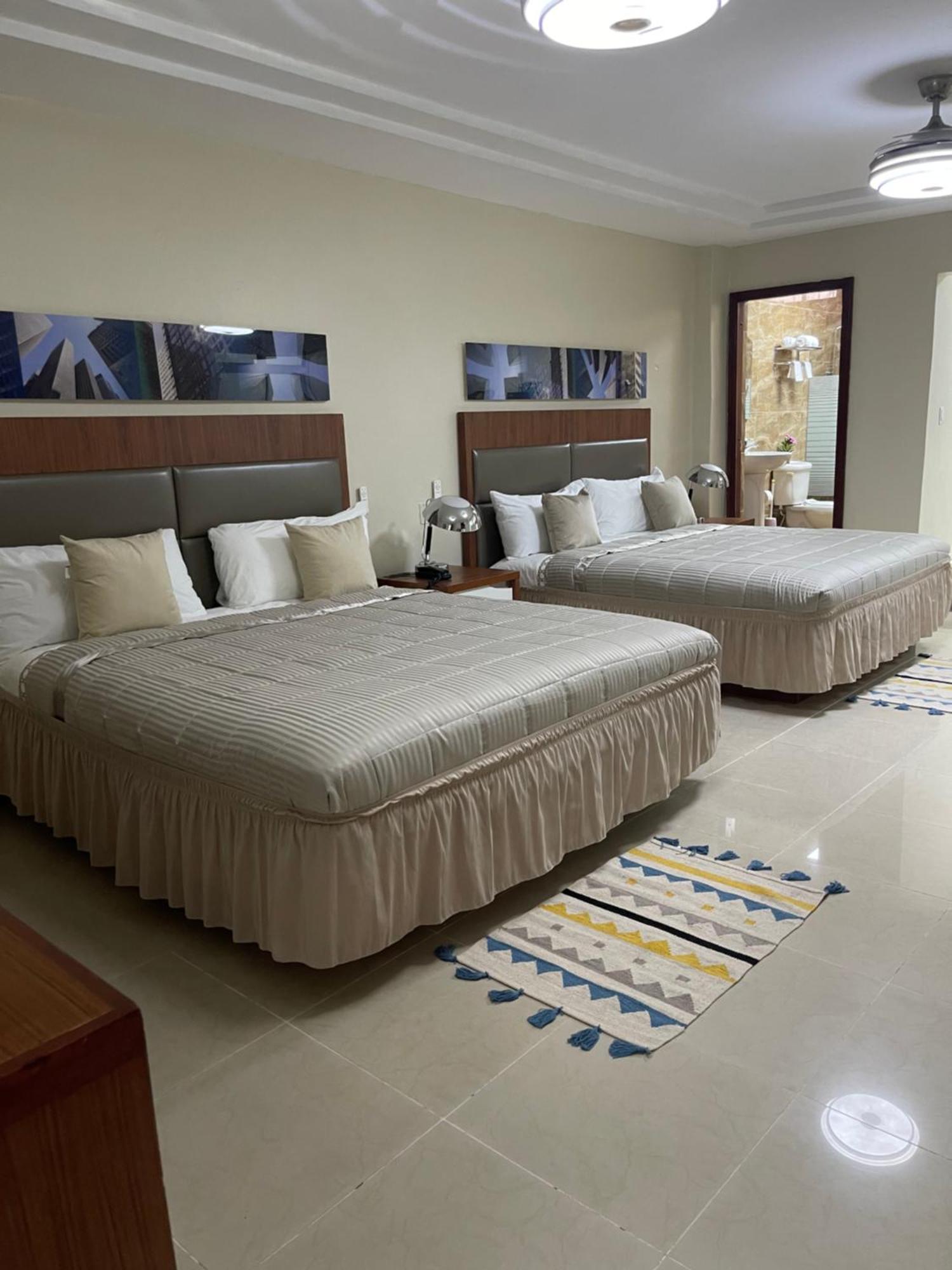 Hotel Libertad At Historic Main Street 산토도밍고 외부 사진
