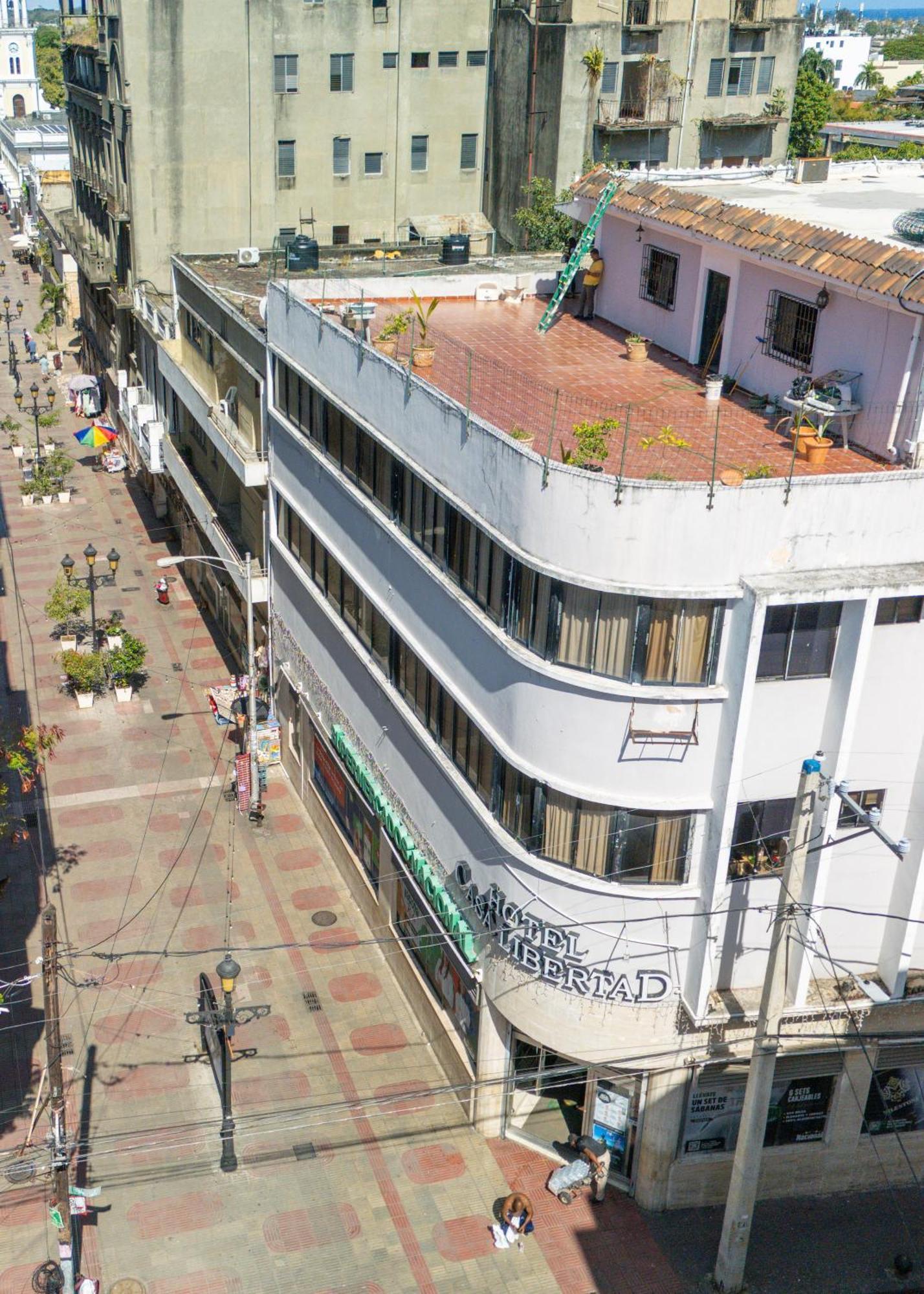 Hotel Libertad At Historic Main Street 산토도밍고 외부 사진