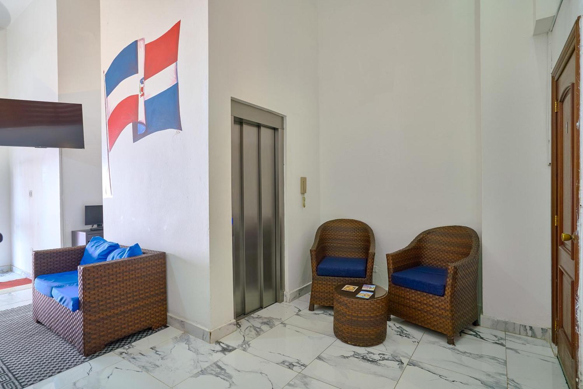Hotel Libertad At Historic Main Street 산토도밍고 외부 사진