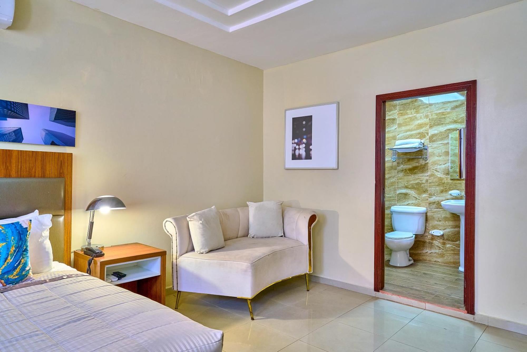 Hotel Libertad At Historic Main Street 산토도밍고 외부 사진